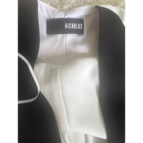 NICHOLAS the label black anbd white top blouse twist front keyhole US 0 Aus 4 - Picture 6 of 8